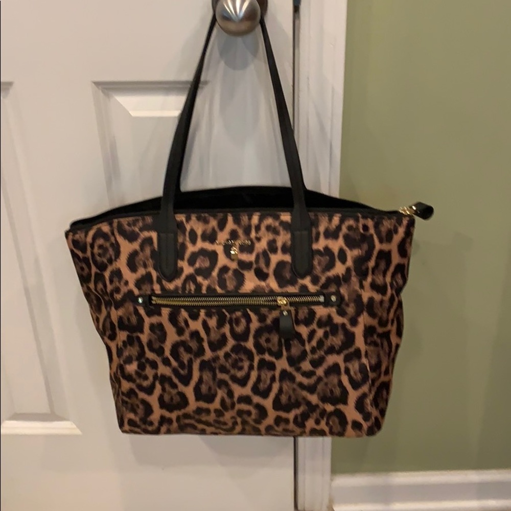 Large Michael Kors Zip Top Tote LIKE NEW!!!